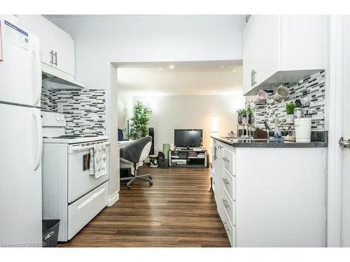 165 Nelson Street, Brantford, ON - Indoor Photo Showing Kitchen