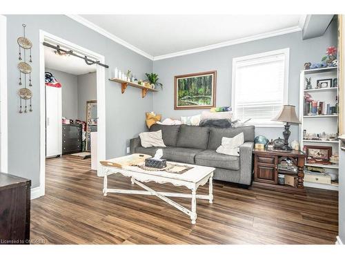 165 Nelson Street, Brantford, ON - Indoor Photo Showing Living Room