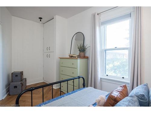 39 Henderson Street, Elora, ON - Indoor Photo Showing Bedroom