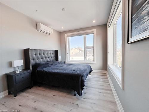 210-257 Millen Road, Stoney Creek, ON - Indoor Photo Showing Bedroom