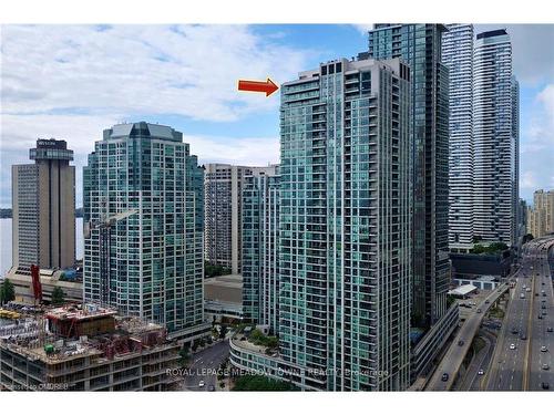 Ph 4006-16 Yonge Street, Toronto, ON - Outdoor With Facade