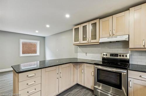 131 Bell Avenue, Hamilton, ON - Indoor Photo Showing Kitchen