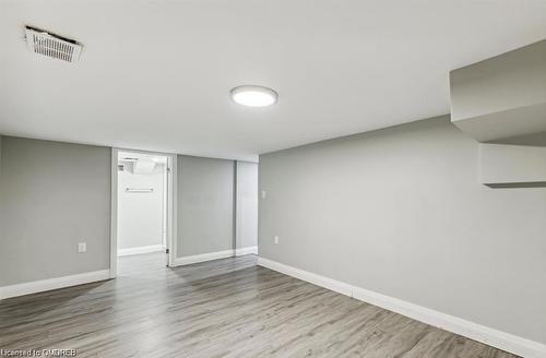 131 Bell Avenue, Hamilton, ON - Indoor Photo Showing Other Room