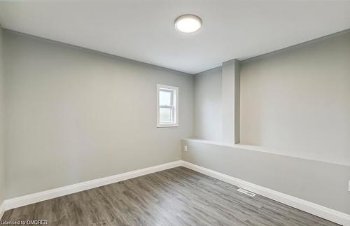 131 Bell Avenue, Hamilton, ON - Indoor Photo Showing Other Room