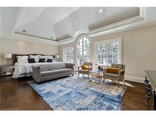 1476 Carmen Drive, Mississauga, ON - Indoor Photo Showing Bedroom