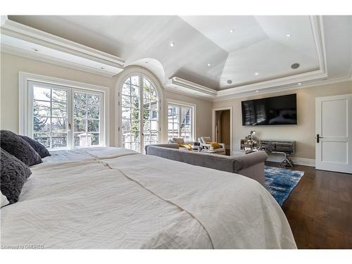 1476 Carmen Drive, Mississauga, ON - Indoor Photo Showing Bedroom