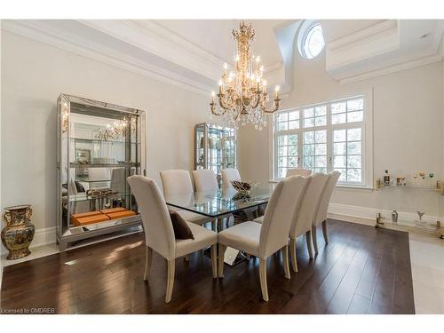 1476 Carmen Drive, Mississauga, ON - Indoor Photo Showing Dining Room