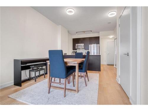 1403-510 Curran Place, Mississauga, ON - Indoor Photo Showing Dining Room