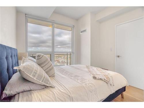 1403-510 Curran Place, Mississauga, ON - Indoor Photo Showing Bedroom