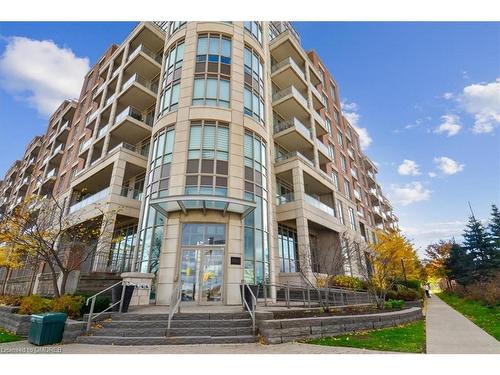 523-2480 Prince Michael Drive, Oakville, ON - Outdoor With Balcony