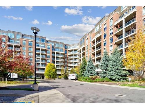 523-2480 Prince Michael Drive, Oakville, ON - Outdoor With Balcony With Facade