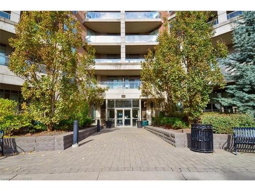 523-2480 Prince Michael Drive, Oakville, ON - Outdoor With Balcony