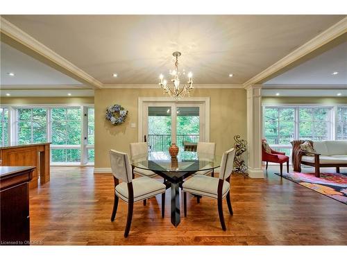 152 Cavendish Court, Oakville, ON - Indoor Photo Showing Dining Room