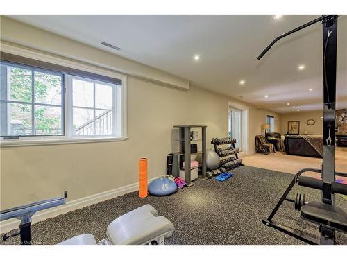 152 Cavendish Court, Oakville, ON - Indoor Photo Showing Gym Room