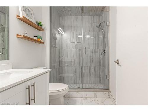 610-600 North Service Road, Stoney Creek, ON - Indoor Photo Showing Bathroom