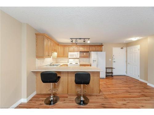 406-12 St Andrews Street, Port Dover, ON - Indoor Photo Showing Kitchen