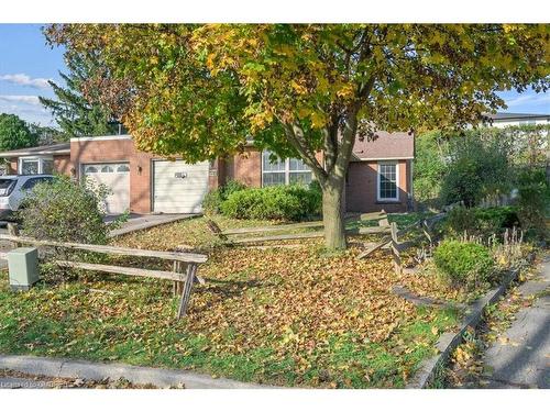 1215 Garthdale Court, Oakville, ON - Outdoor