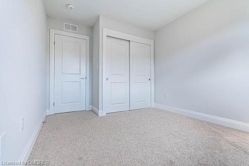 100 Bur Oak Drive, Thorold, ON - Indoor Photo Showing Other Room