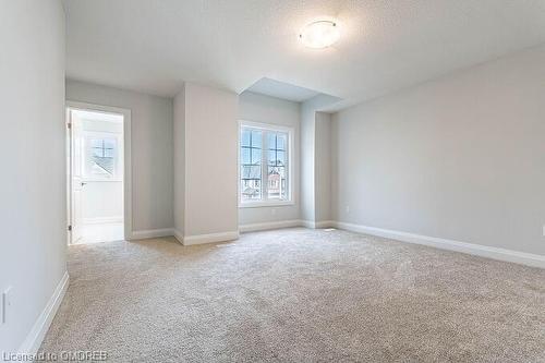 100 Bur Oak Drive, Thorold, ON - Indoor Photo Showing Other Room