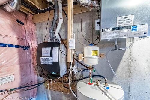 100 Bur Oak Drive, Thorold, ON - Indoor Photo Showing Basement