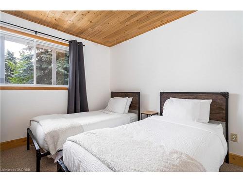 159 Settlers Way, The Blue Mountains, ON - Indoor Photo Showing Bedroom