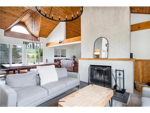 159 Settlers Way, The Blue Mountains, ON - Indoor Photo Showing Living Room With Fireplace