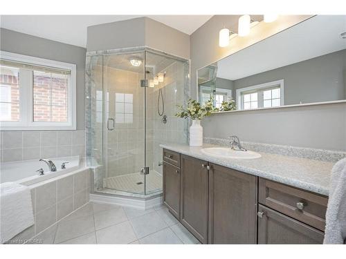 43 Jolana Crescent, Georgetown, ON - Indoor Photo Showing Bathroom