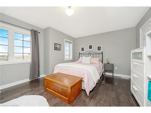 43 Jolana Crescent, Georgetown, ON - Indoor Photo Showing Bedroom