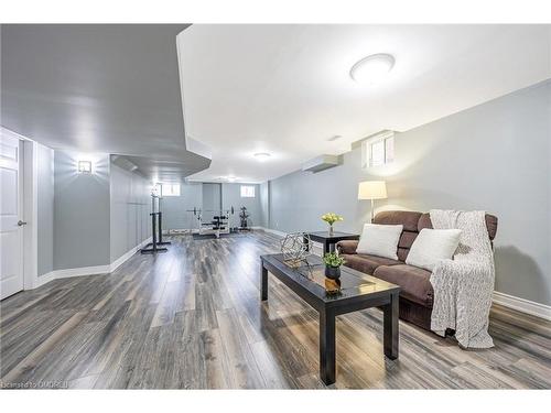 43 Jolana Crescent, Georgetown, ON - Indoor Photo Showing Living Room