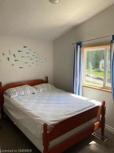 Windrose-92 Swords Road, Dunchurch, ON - Indoor Photo Showing Bedroom