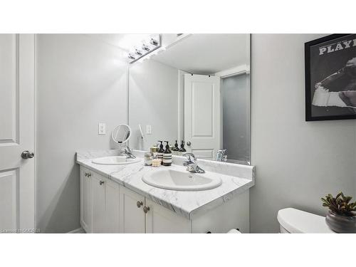 57-383 Dundas Street East, Waterdown, ON - Indoor Photo Showing Bathroom