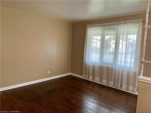 Main Floor-426 Seabourne Drive, Oakville, ON - Indoor Photo Showing Other Room