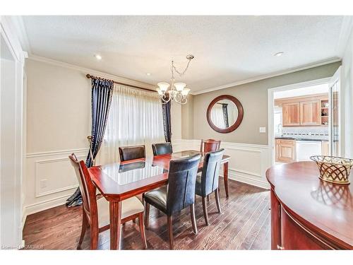 226 Poole Drive, Oakville, ON - Indoor Photo Showing Dining Room