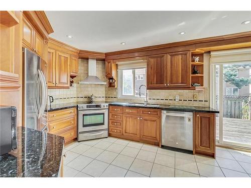 226 Poole Drive, Oakville, ON - Indoor Photo Showing Kitchen With Stainless Steel Kitchen With Double Sink