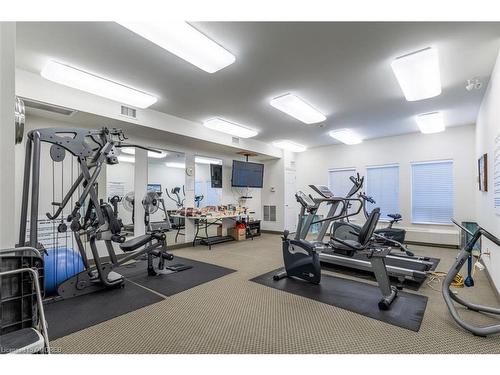 403-1499 Nottinghill Gate, Oakville, ON - Indoor Photo Showing Gym Room