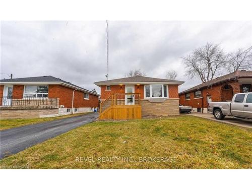 Upper-33 Callie Road, Hamilton, ON - Outdoor With Deck Patio Veranda