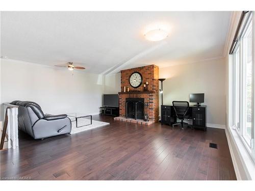 2662 Innisfil Road, Mississauga, ON - Indoor Photo Showing Living Room With Fireplace