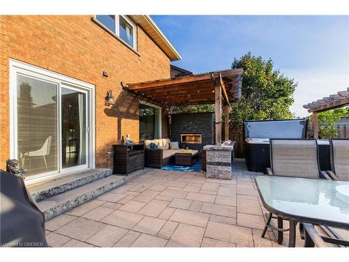 2662 Innisfil Road, Mississauga, ON - Outdoor With Deck Patio Veranda With Exterior