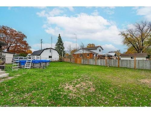 17 Joseph Street W, Cayuga, ON - Outdoor With Backyard