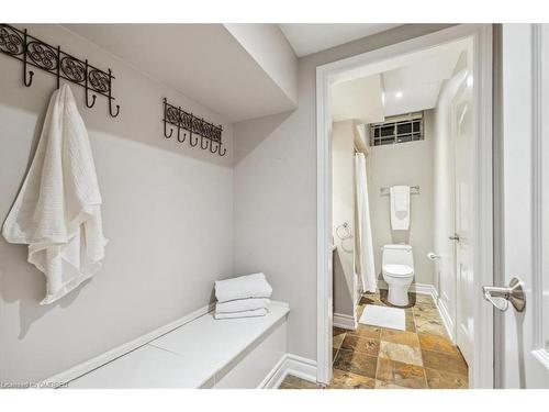 1143 Riverbank Way, Oakville, ON - Indoor Photo Showing Bathroom