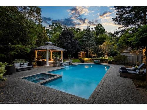 1143 Riverbank Way, Oakville, ON - Outdoor With In Ground Pool With Backyard