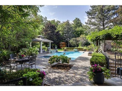 1143 Riverbank Way, Oakville, ON - Outdoor With In Ground Pool With Backyard