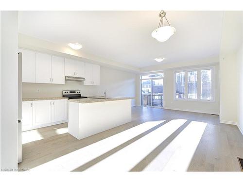 1432 National Common, Burlington, ON - Indoor Photo Showing Kitchen