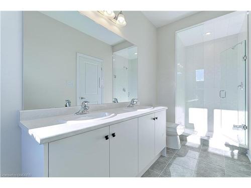 1432 National Common, Burlington, ON - Indoor Photo Showing Bathroom