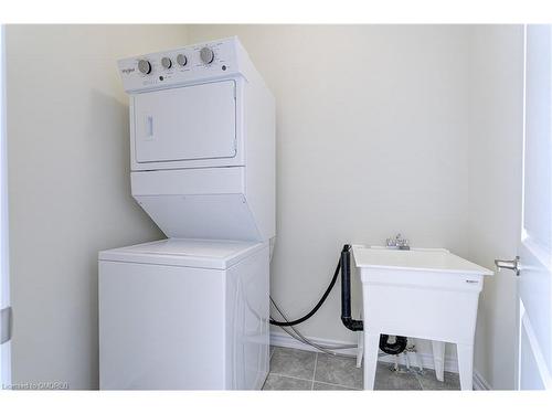 1432 National Common, Burlington, ON - Indoor Photo Showing Laundry Room