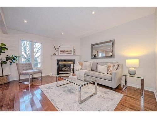 7-2105 Berwick Drive, Burlington, ON - Indoor Photo Showing Living Room With Fireplace