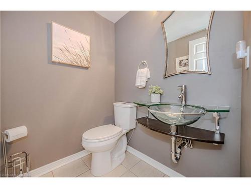 7-2105 Berwick Drive, Burlington, ON - Indoor Photo Showing Bathroom