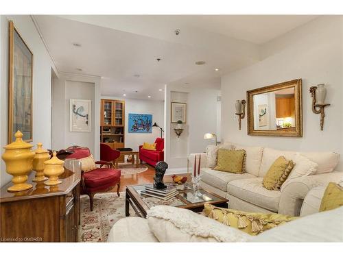 Gla6-40 Old Mill Road, Oakville, ON - Indoor Photo Showing Living Room