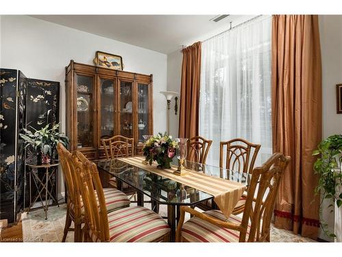 Gla6-40 Old Mill Road, Oakville, ON - Indoor Photo Showing Dining Room