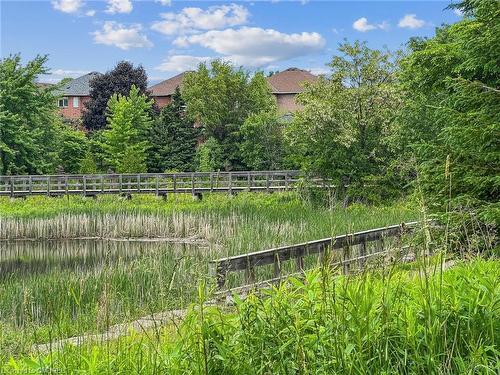 44-300 Ravineview Way, Oakville, ON - Outdoor With View